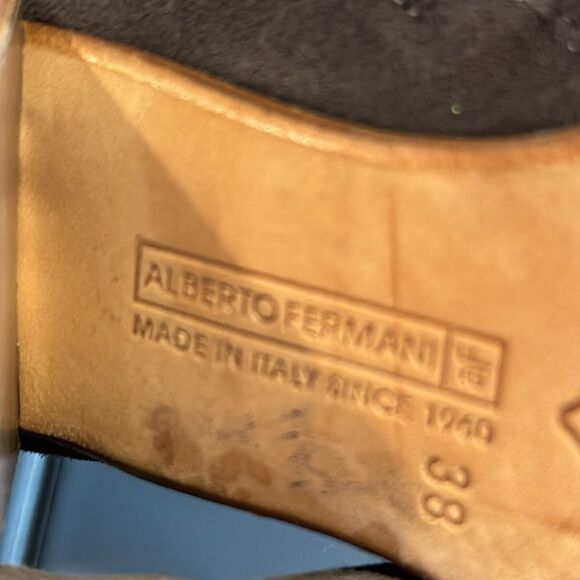 Alberto Fermani Italian Suede Zip Up Heeled Booties Size 38/7 USA - Picture 10 of 12